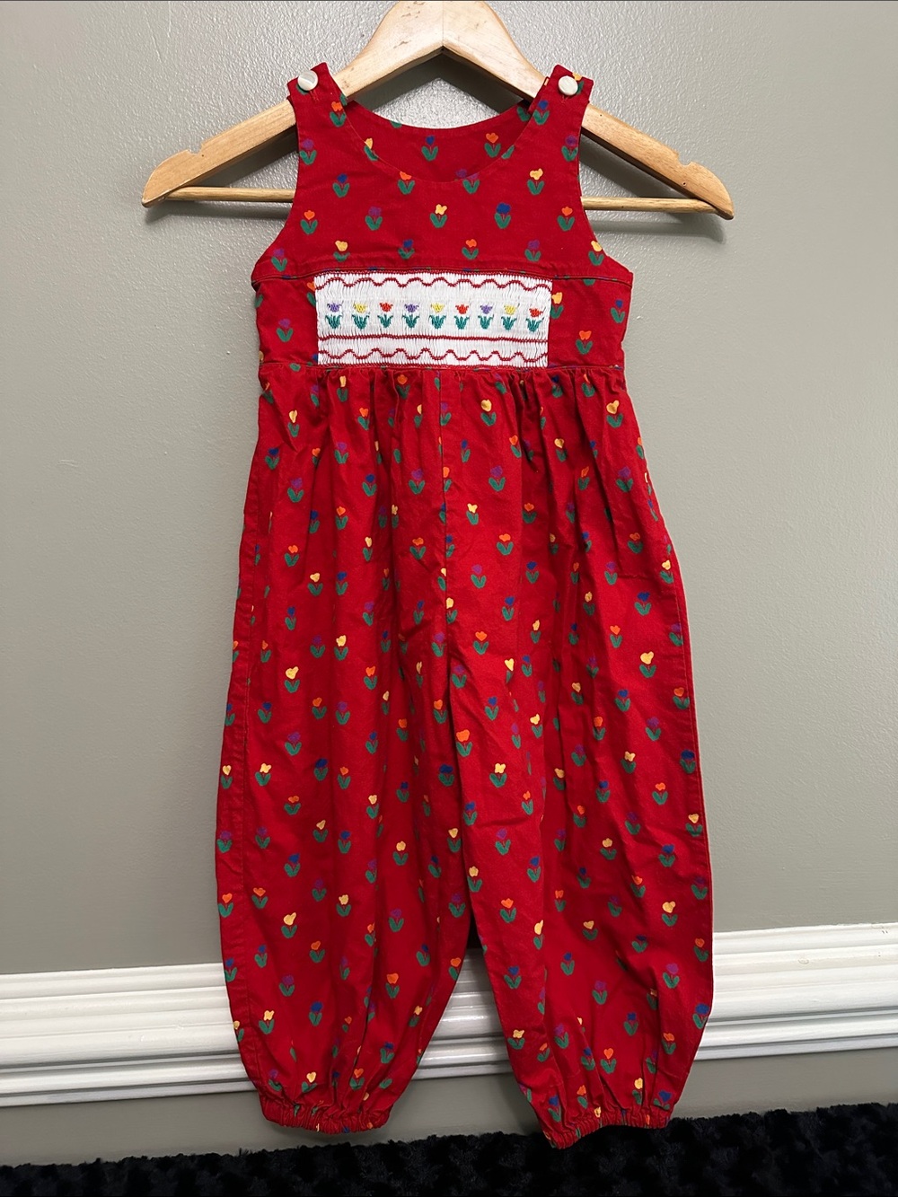 Girls vintage flower smocked one piece jumper Sz 6